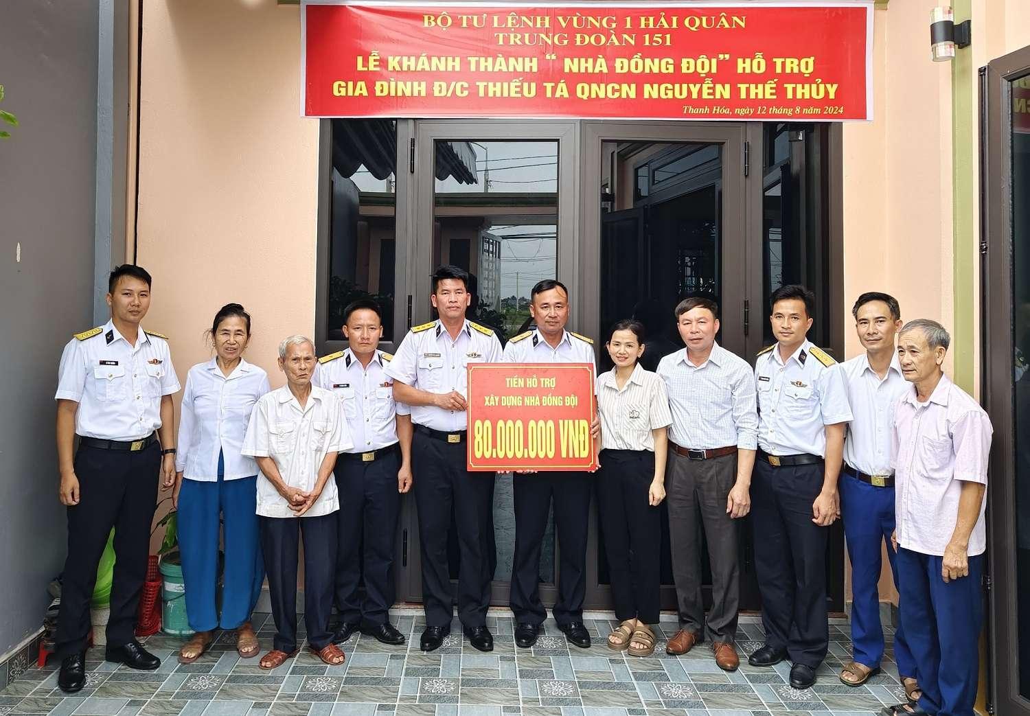 Hải quân Việt Nam tham gia xây dựng nhà tình nghĩa