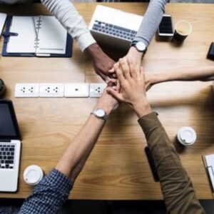 Sử dụng Kênh Truyền Thông Nội Bộ để xây dựng cầu nối thông tin trong tổ chức hiệu quả